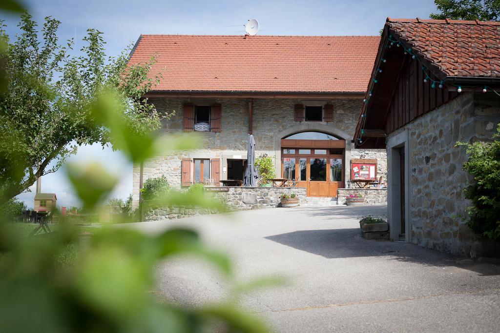 Отель Le Bonheur Dans Le Pre Lucinges Экстерьер фото